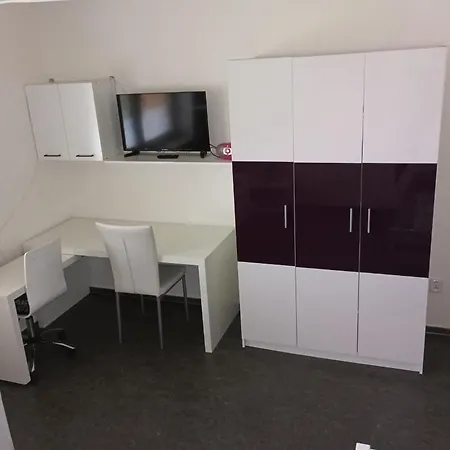 3 Bedroom Apartment, Playground, Bounce Mat Jump Ring Διαμέρισμα *