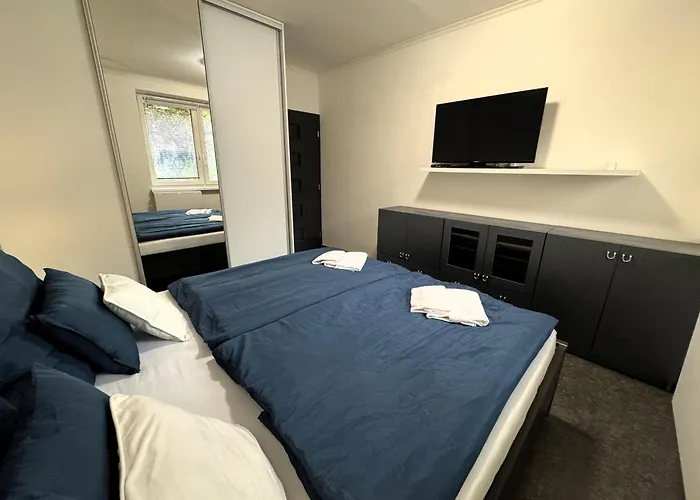 Διαμέρισμα 3 Bedroom Apartment, Playground, Bounce Mat Jump Ring *