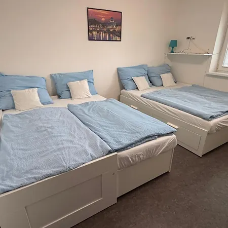 3 Bedroom Apartment, Playground, Bounce Mat Jump Ring Апартаменты Острава