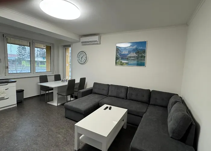 3 Bedroom Apartment, Playground, Bounce Mat Jump Ring Διαμέρισμα