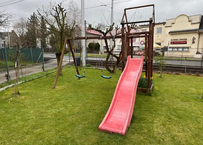 3 Bedroom Apartment, Playground, Bounce Mat Jump Ring Διαμέρισμα *