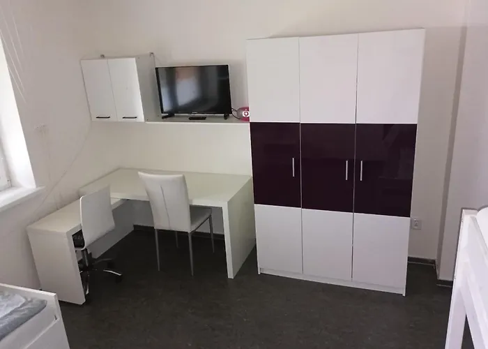 3 Bedroom Apartment, Playground, Bounce Mat Jump Ring Διαμέρισμα *