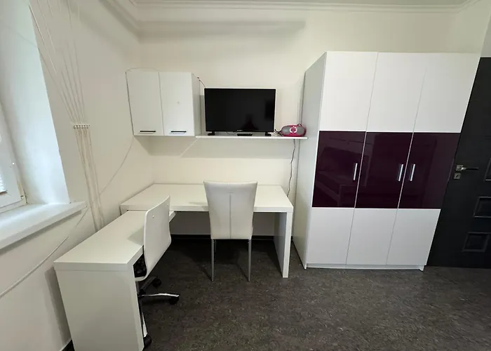 3 Bedroom Apartment, Playground, Bounce Mat Jump Ring Διαμέρισμα *